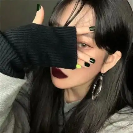 2022霸气高冷的背景图片真人女生 你已被我拉入黑名单请勿闯进我_qq