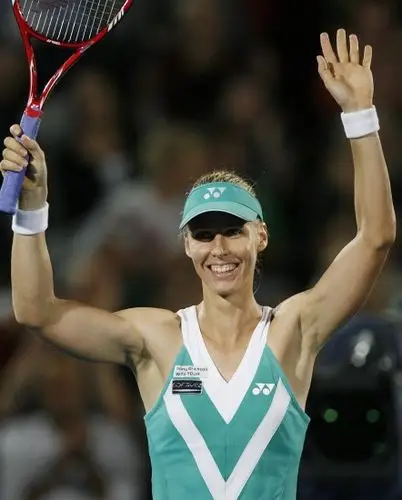 图文德门蒂耶娃获得悉尼赛冠军胜利者挥手致意