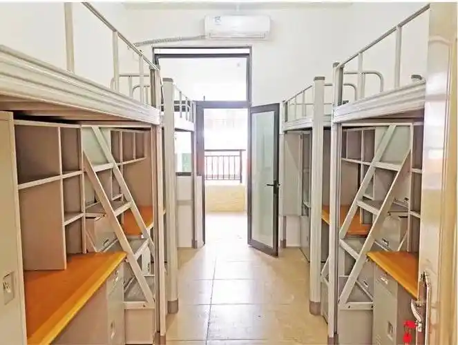 宿舍就是我们的第二个家,在选择学校时,广东建设职业技术学院宿舍条件