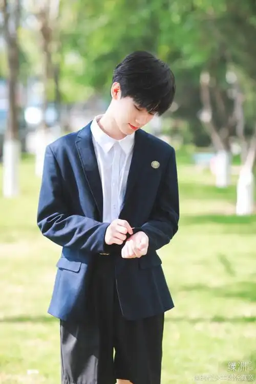 来自时代少年团-张真源 - 微博