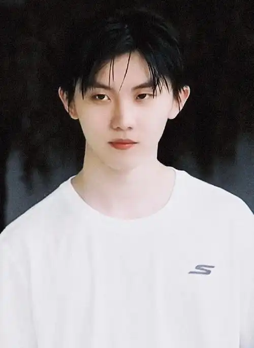 湿发小狗@时代少年团队长-马嘉祺#时代少年团先行曲绝配个人海报