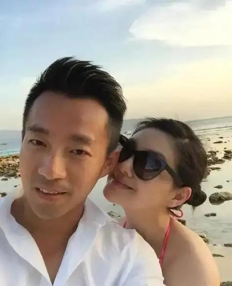 张兰事业再遭打击,运营团队出走直播内涵张兰,她还能东山再起吗_第1张