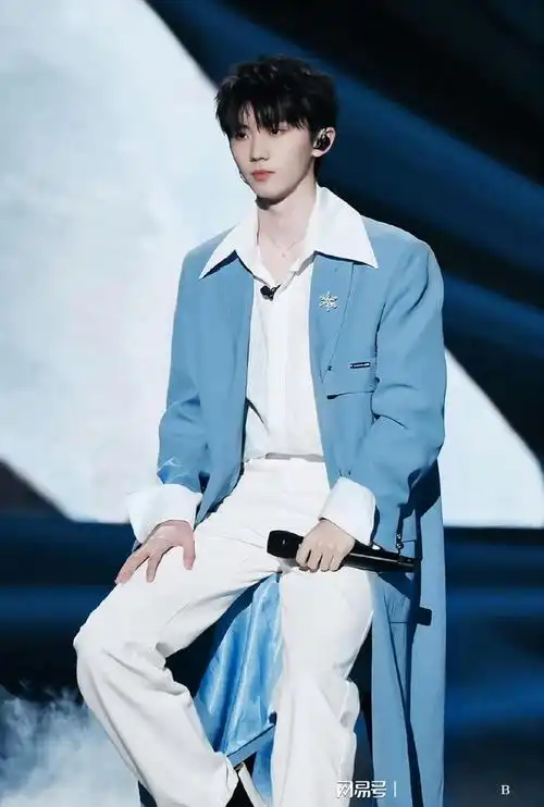 tnt准备演唱会全员减肥张真源瘦成瓜子脸马嘉祺仅51公斤