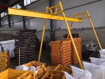 直滑式小型吊运机高层作业小吊机四柱小型吊机