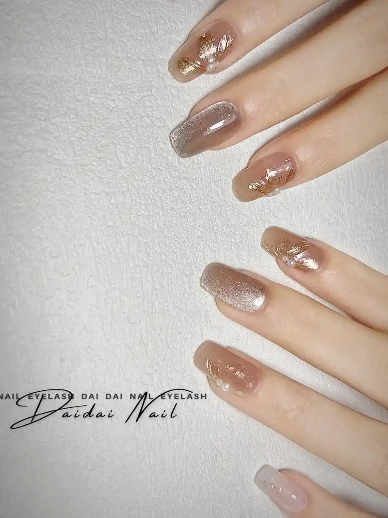 春日氛围感美甲97嫩粉色晶石猫眼魔镜粉.