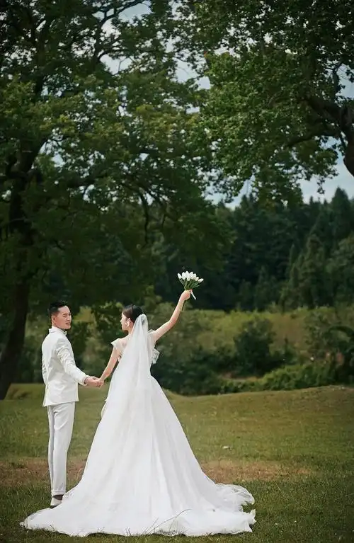 攝影師-阿双的婚纱摄影作品《外景》