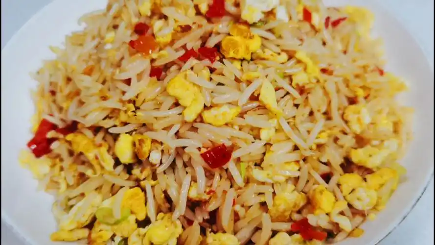 看我用巴基斯坦大米炒出来的蛋炒饭才是真正粒粒飘香,酷爱蛋炒饭