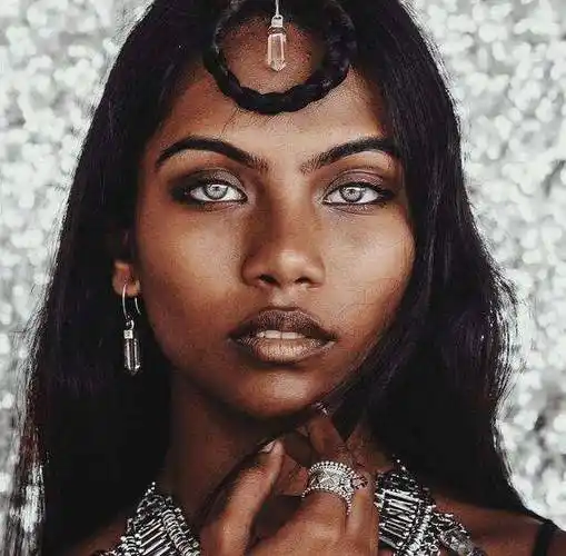 原创眼睛里的星辰大海这10双最美瞳孔让全世界都沉迷其中美到窒息