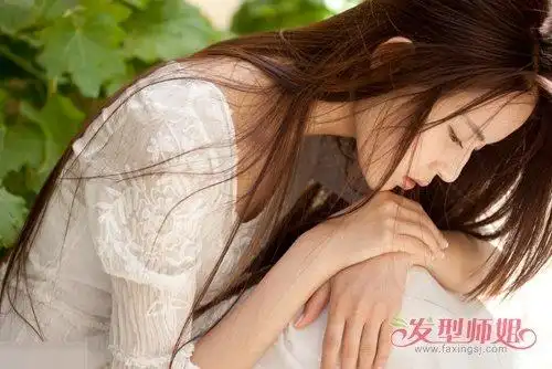 女生纯美系长直发炫出净节奏 韩版小女生披肩直发百搭又迷人_发型师姐