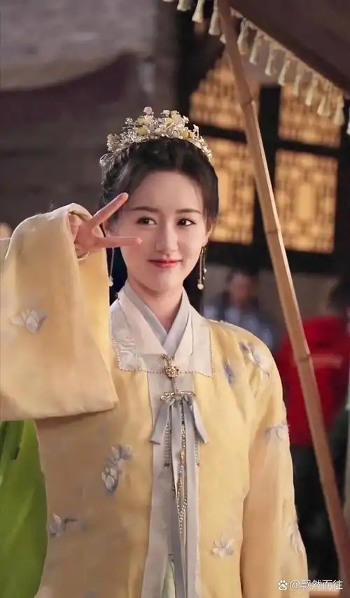 袁冰妍的古装壁纸来啦 还是袁冰妍漂亮.