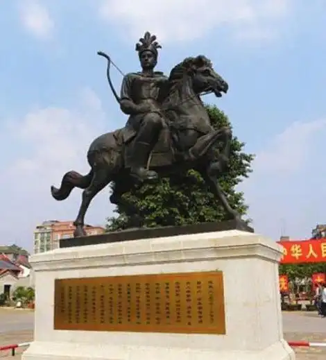 冼夫人历经数朝,割据一方却能保境安民,顺应大势,维护国家统一