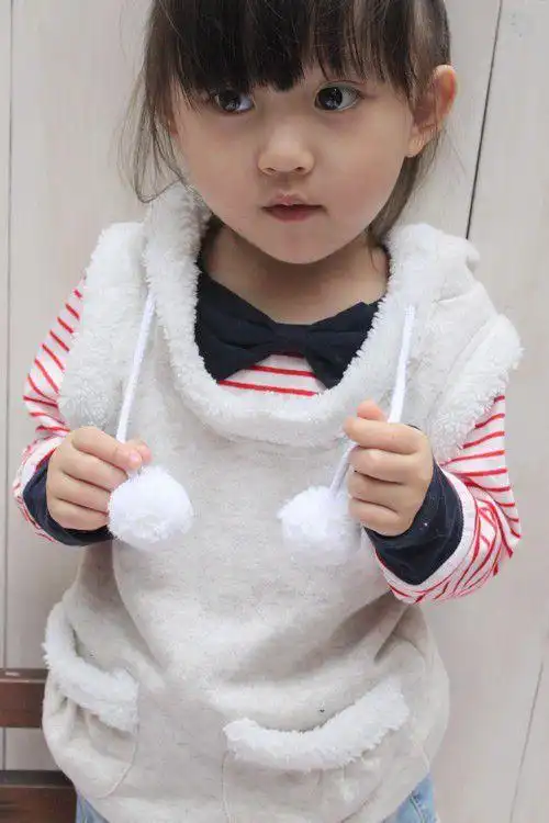 cute的小女孩 最会卖萌 爱搞怪