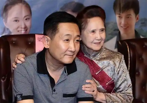 梁天愧对宋丹丹被妹夫英达背叛不参加妹妹梁欢的婚礼