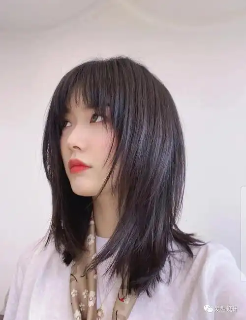 2020发型趋势范本合集:短中长发配氧气刘海,韩国网红们这样搭(圆脸