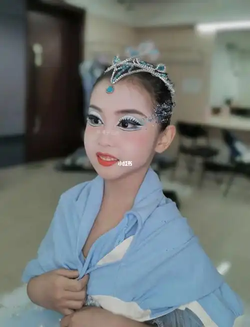 给团队的伙伴们点赞#创意舞台妆  #芭蕾  #创意妆  #芭蕾女孩  #少儿