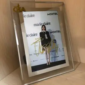 唐嫣 亲笔签名照,嘉人女性影响力之夜签,含玻璃相框,带认证证