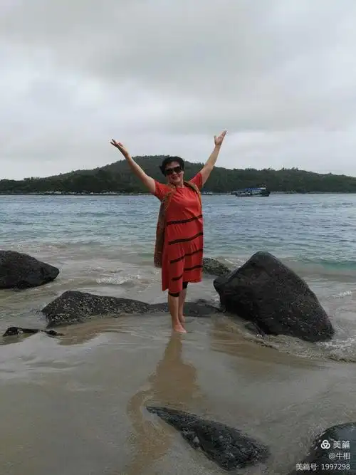 中国大妈特有的拍照姿势你一定有所耳闻目染,各种亮眼的