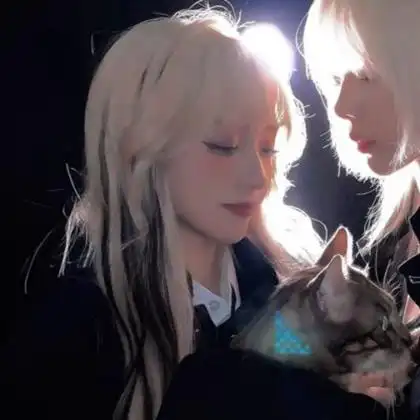 闺蜜头像霸气高冷两张