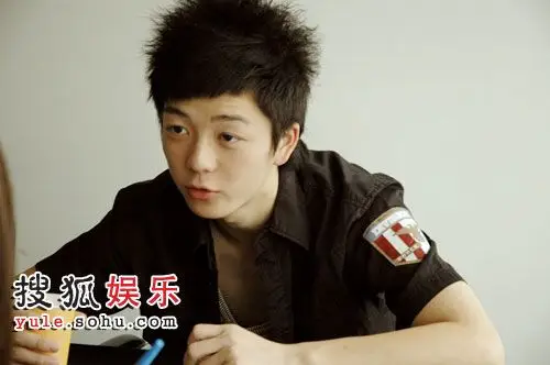 组图:王栎鑫可爱"小正太"造型组图网络曝光