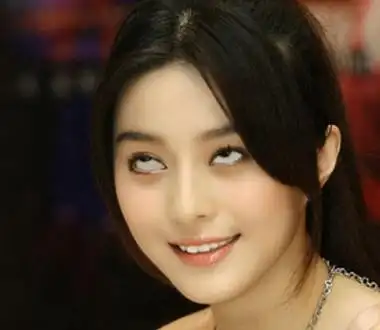 翻白眼的5位明星,baby吓人,最后一位瞪死你