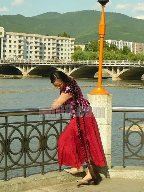 超级长发女沈淑香 发长:2.32米(4)