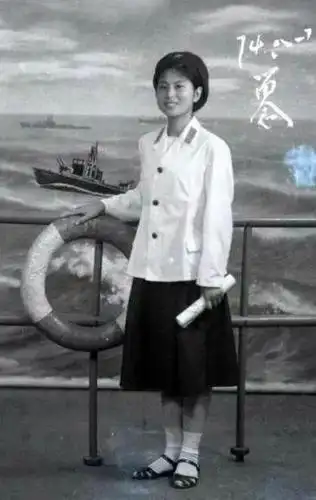 式军服",尽管改革的品种不是很多,但涉及面还是比较大,包括海军一个