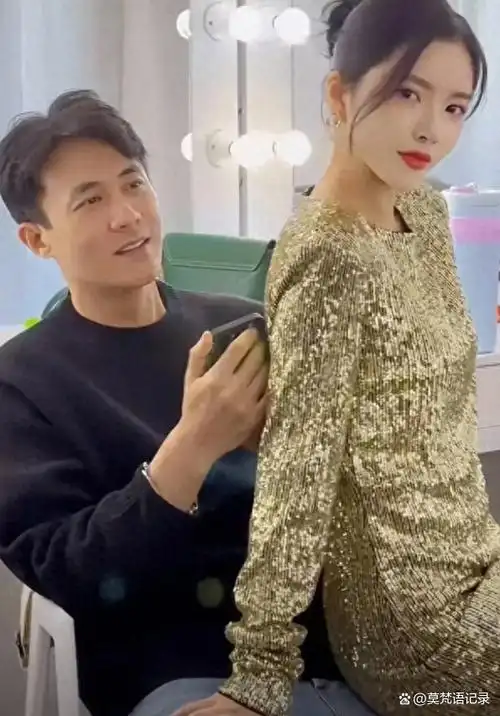 王灿坐杜淳大腿秀恩爱翻车男方用手推她表情被指一脸嫌弃