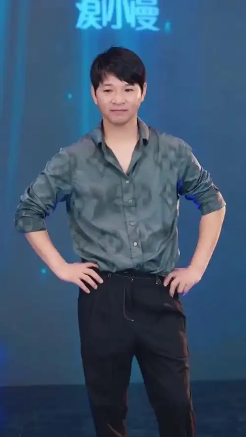 气质男神阳光帅气实力派歌手寂寞是你给的苦冷漠