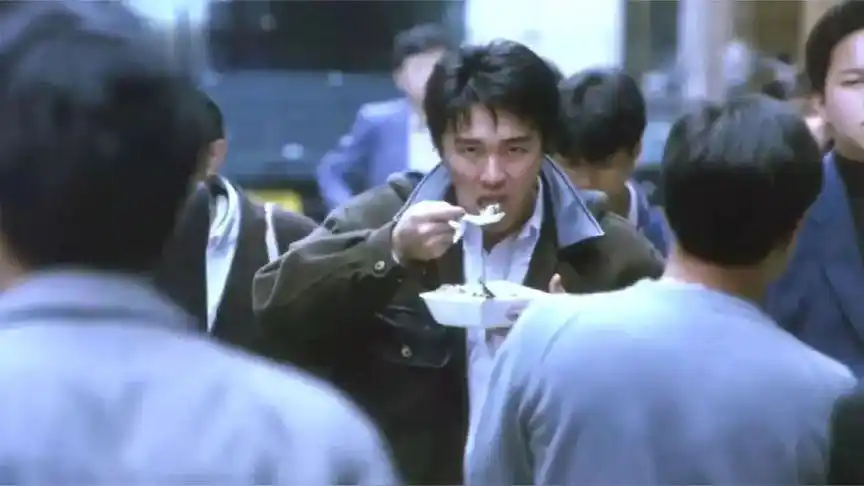 影视中真香吃盒饭:赵又廷吃鸡腿盒饭,周星驰彭于晏工地吃盒饭