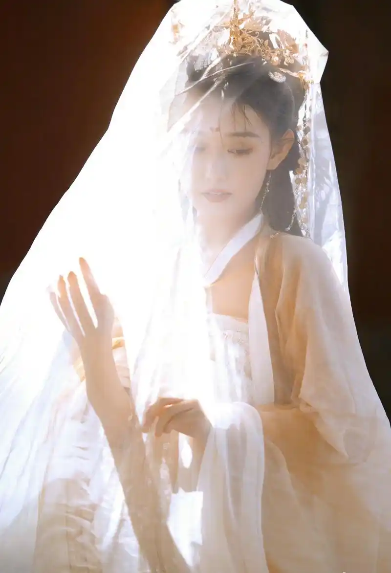 蒋依依最新古装造型,古风大片的感觉有了,冬日古风写真,大雪了