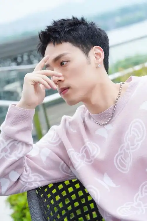 董又霖[超话]##西湖大秀