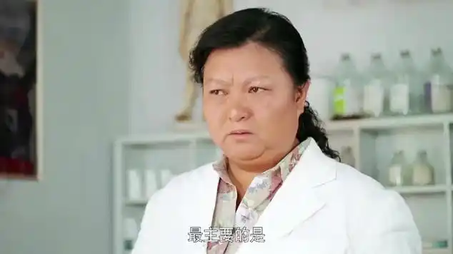 二叔:女儿戏弄二叔,惹嫂子不满,呵斥女儿直接罚跪|家庭片|二叔(电视剧