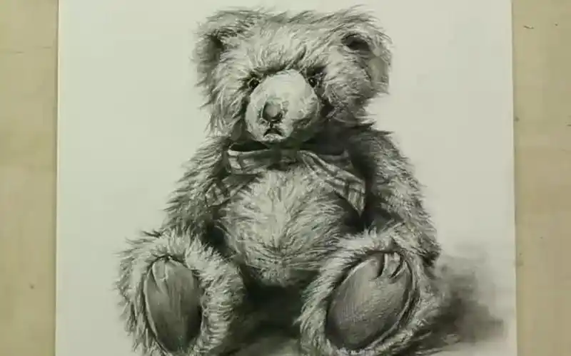 【美术宝艺考】如何用素描画出毛绒绒的泰迪熊,这质感你爱了吗?