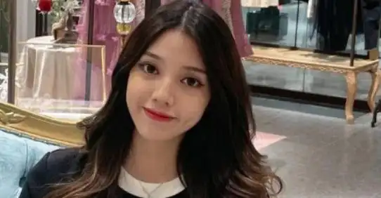 麦嘉慧是中国游泳队的吗