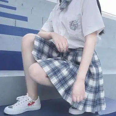 jk裙子女生头像 女生头像图片大全 -【爱个性】
