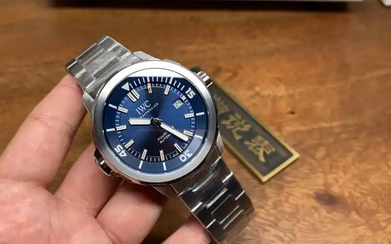 万国海洋时计系列万国海洋潜水腕表测评