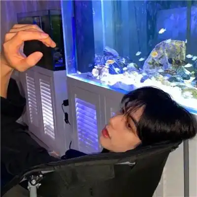 潮流酷拽真人男生头像图片