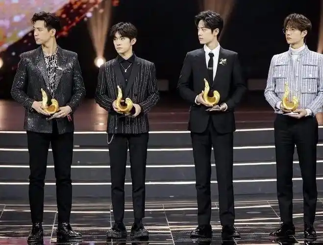 王一博的身高可对比的人太多了不止刘冲