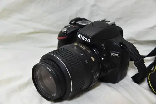 ニコン nikon d3200 18-55レンズキット おまけ多数
