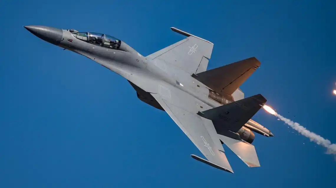 歼16战斗机资料图4