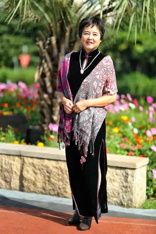 这一张张美丽漂亮的照片,记录了经昌姐妹们老年生活的一部分,她们热爱