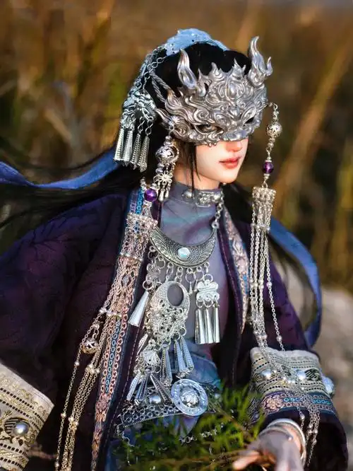 天下谁不知那圣灵蛊王