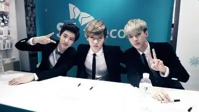 skt 签售#牛灿勋# #老吴家的全家福# exo 朴灿烈 吴亦凡 吴世勋 点开