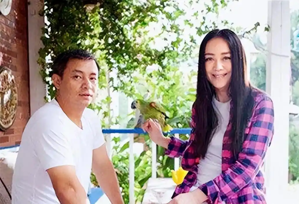 李琳:一婚名导王小列,二婚世界冠军李大双,如今51岁被宠成公主