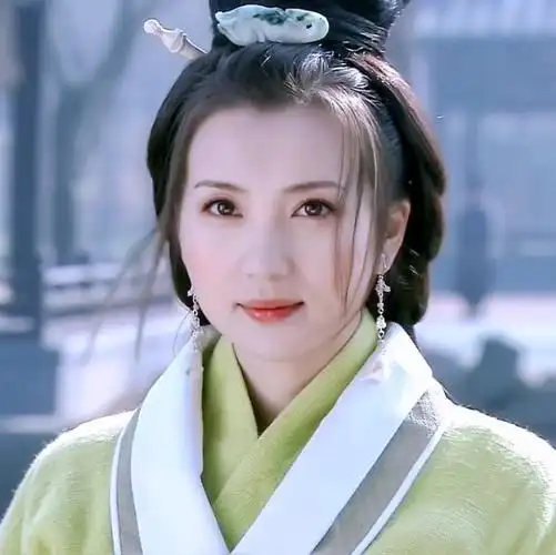 貂蝉的扮演者中,娜扎还不算是最美,这位才是倾国倾城惊艳无数人