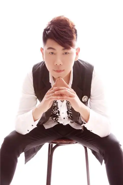 p>金久哲 span class="ref" data-ctrid="2iwbx9ccykl">(jiuzhe jin)