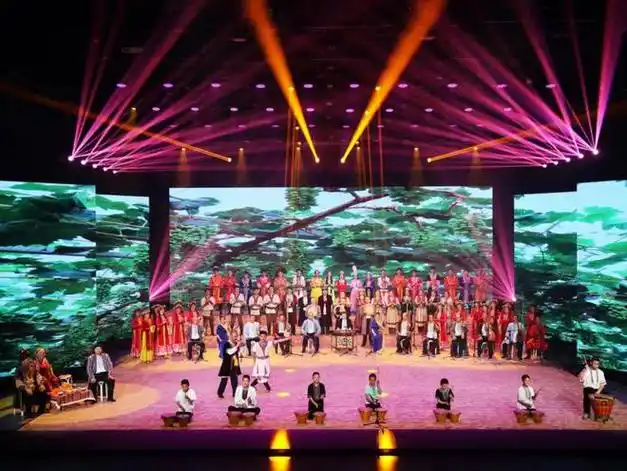 活态传承文化瑰宝巴州歌舞团乌云其曼非遗工作室汇报演出精彩纷呈传承