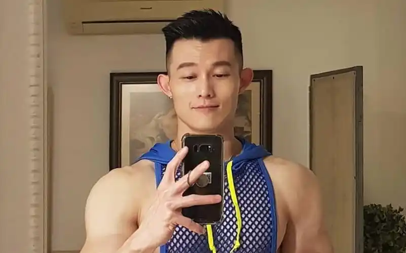 泰国完美身材肌肉壮男instheouranus