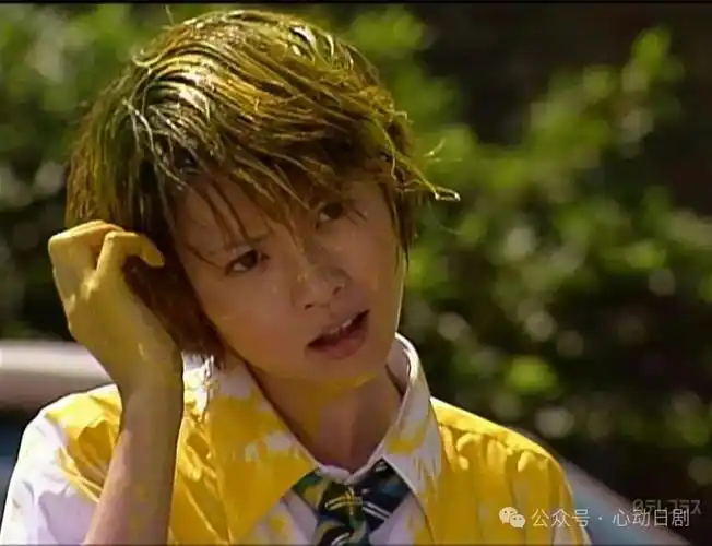 和日本漂亮小姐姐聊了天,她推荐了几部适合夏天看的日剧