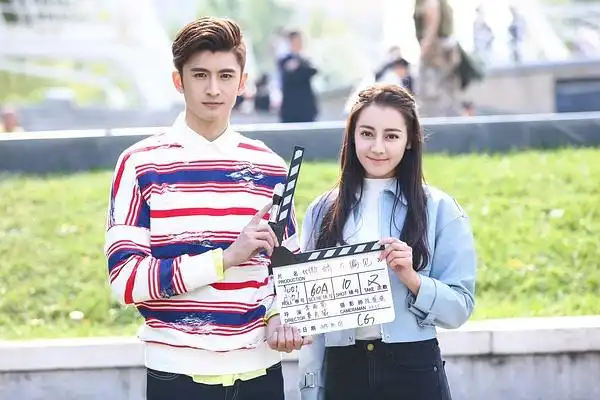 电影男女主角迪丽热巴和张云龙